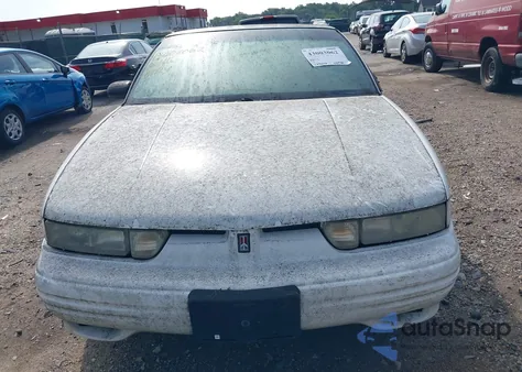 1995 Oldsmobile Cutlass Supreme Sl z USA, uszkodzony, nr VIN 1G3WH52M0SD375964